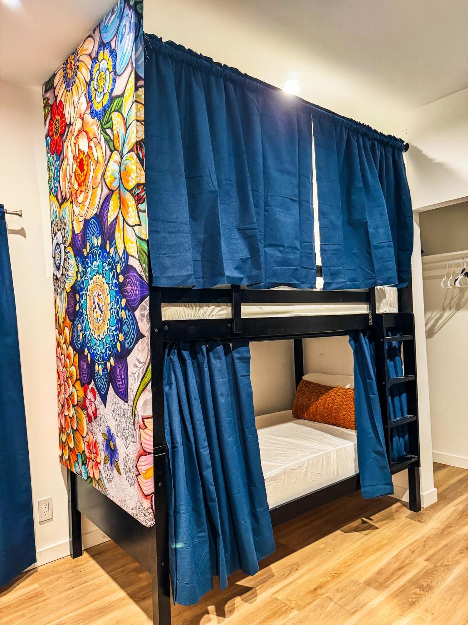 Echo Zen Hostel Лос-Анджелес Экстерьер фото